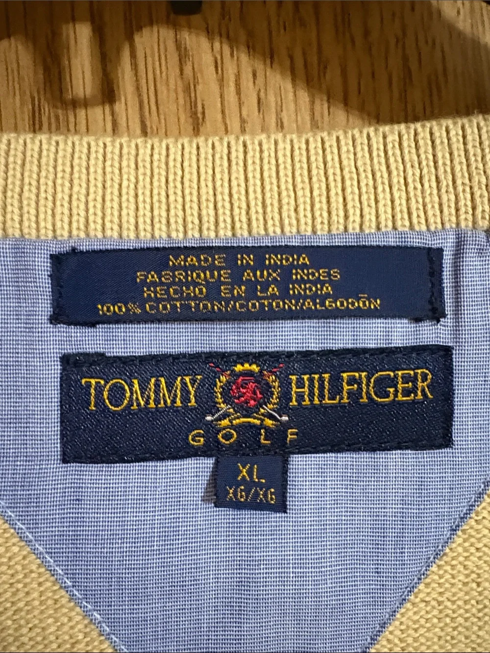 Tommy Hilfiger Men’s Beige & Cream Houndstooth V-Neck Sweater Vest